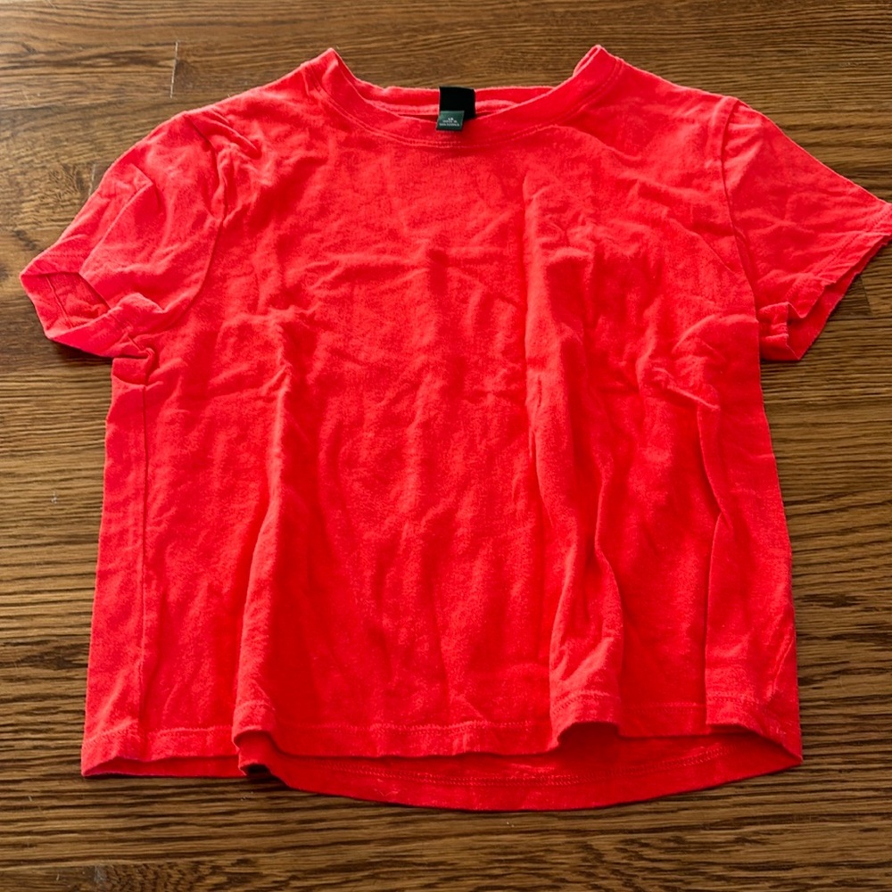 Wild Fable Tee - size: XS - bright red